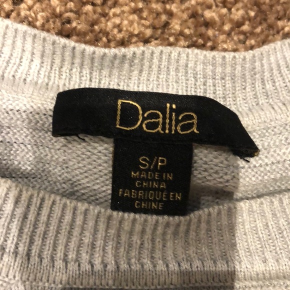 Grey sweater - Picture 2 of 2